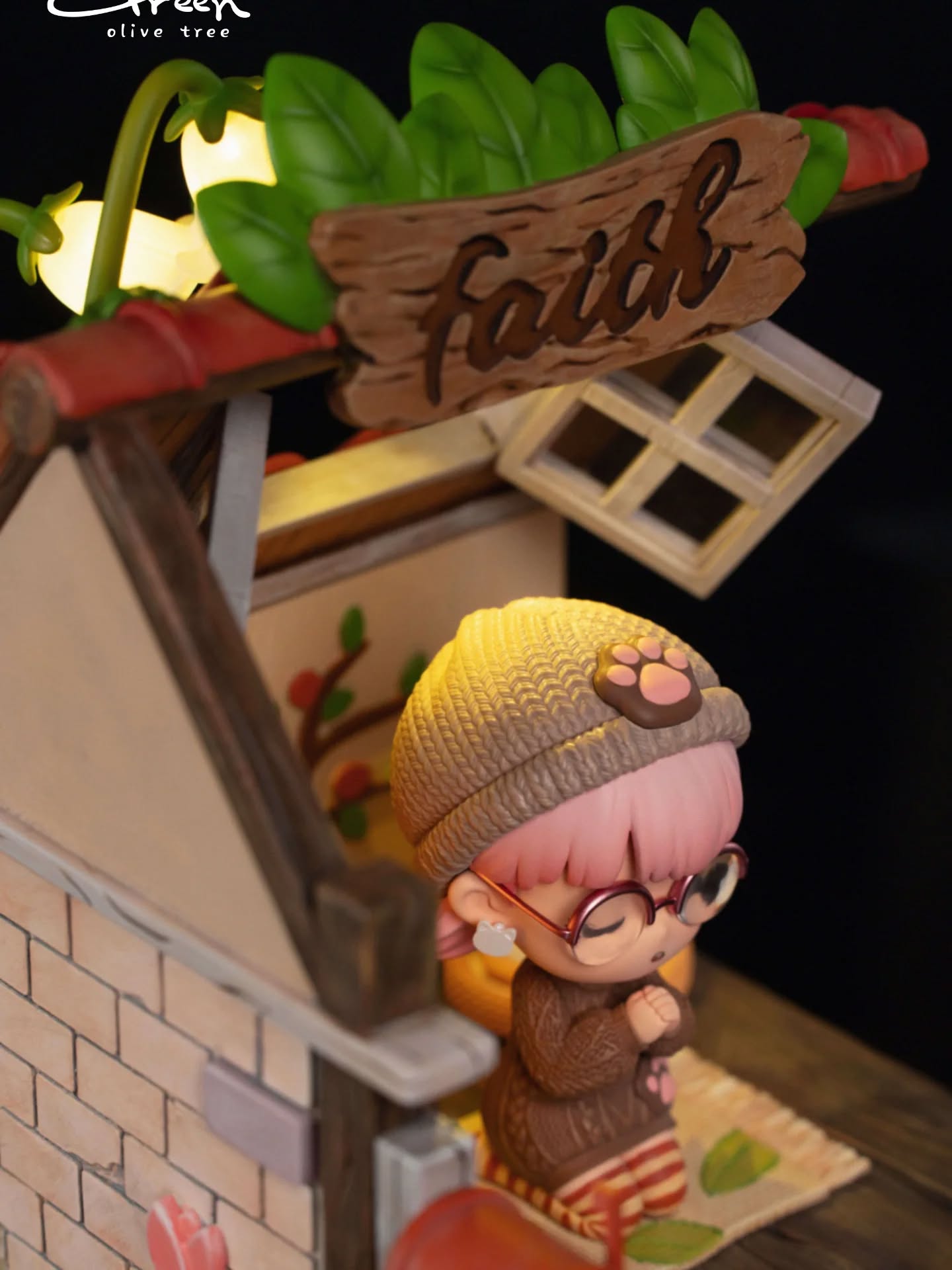 少女Phoebe在为你祈祷